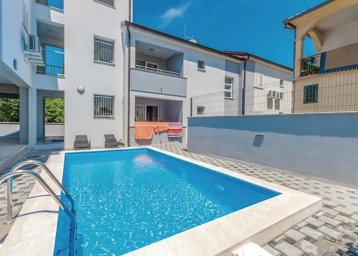 דירה One-bedroom In *