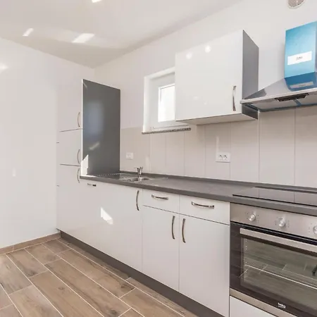 Awesome In With Kitchen * Biograd Na Moru
