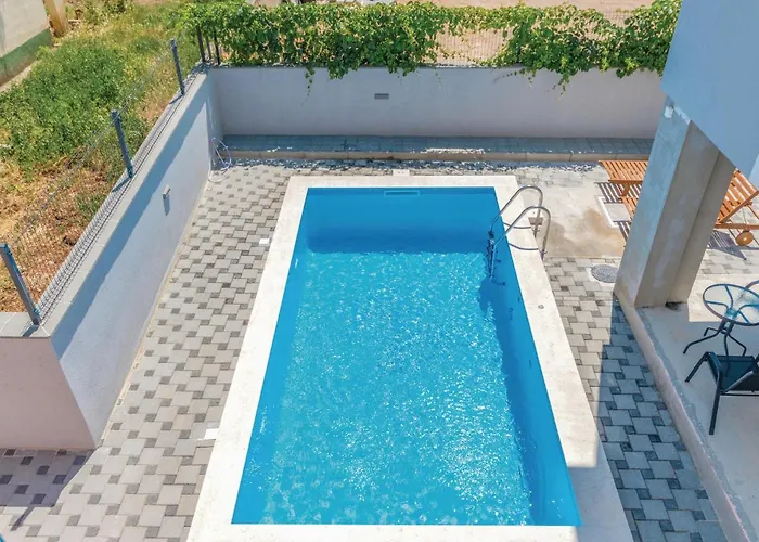 One-bedroom In * ביוגראד נה מורו